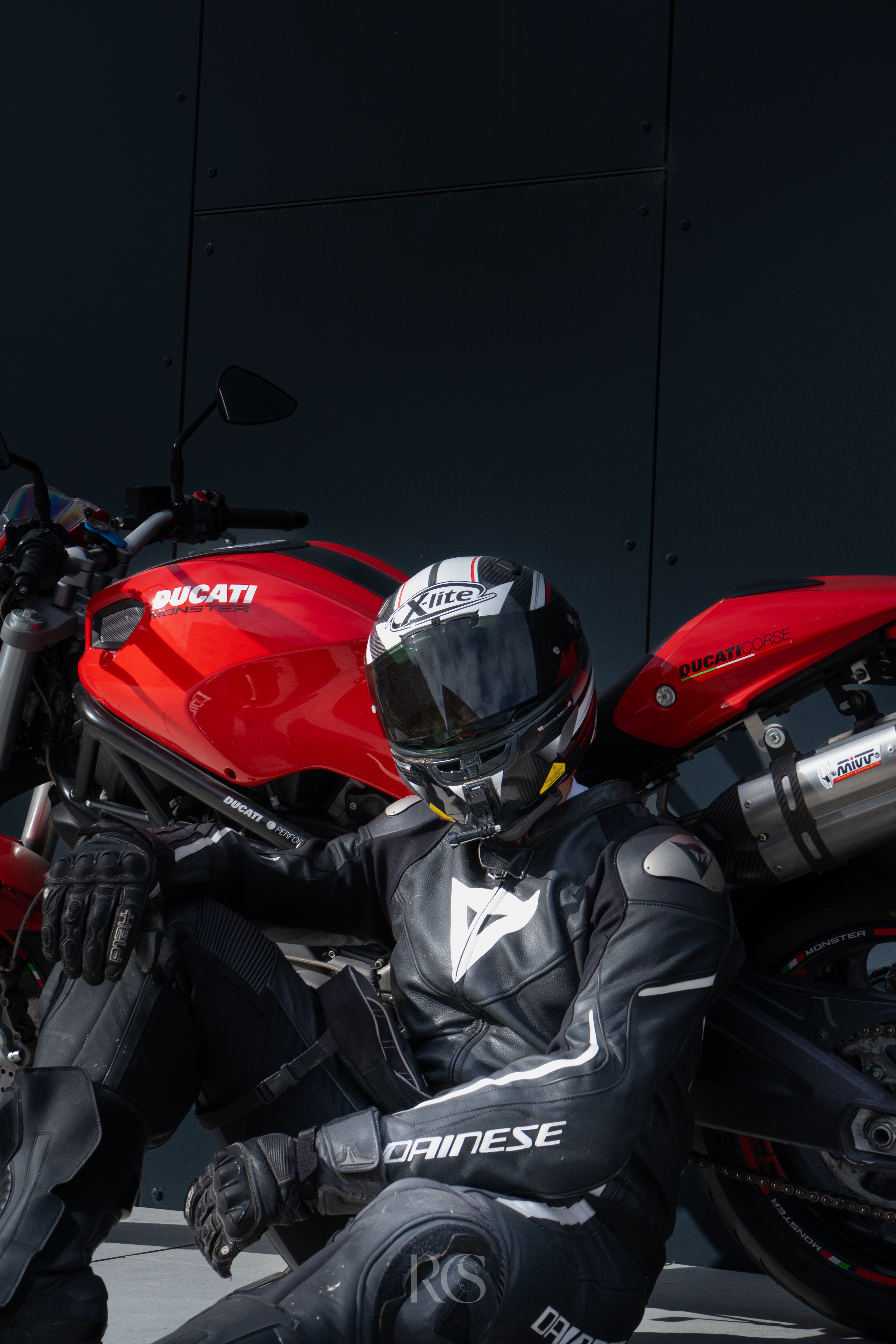 Ducati en séance photo moto premium, Suisse